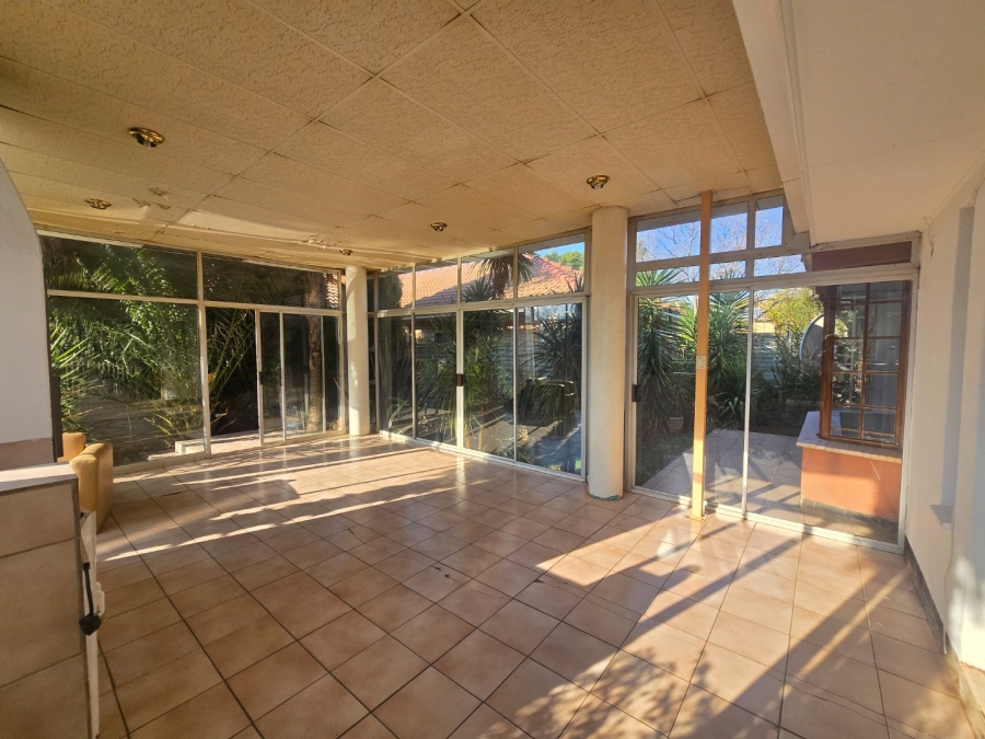 4 Bedroom Property for Sale in Heuwelsig Free State